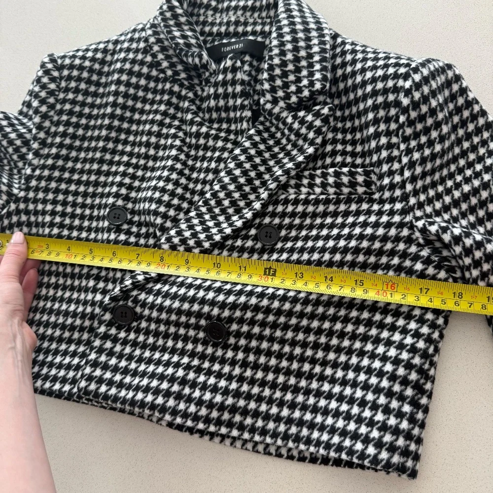 Black White Houndstooth Cropped Blazer & Skirt Set Size S Thick Material - Picture 12 of 16